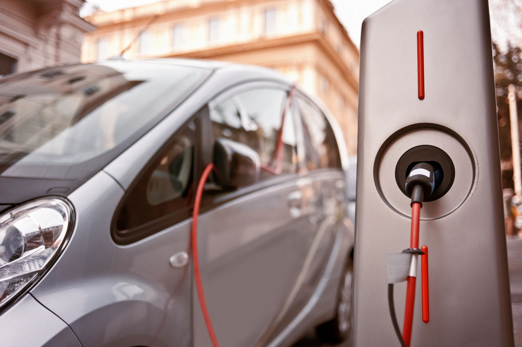 Gas Mileage Comparison: Hybrid vs. Gas vs. Plug-in Hybrid