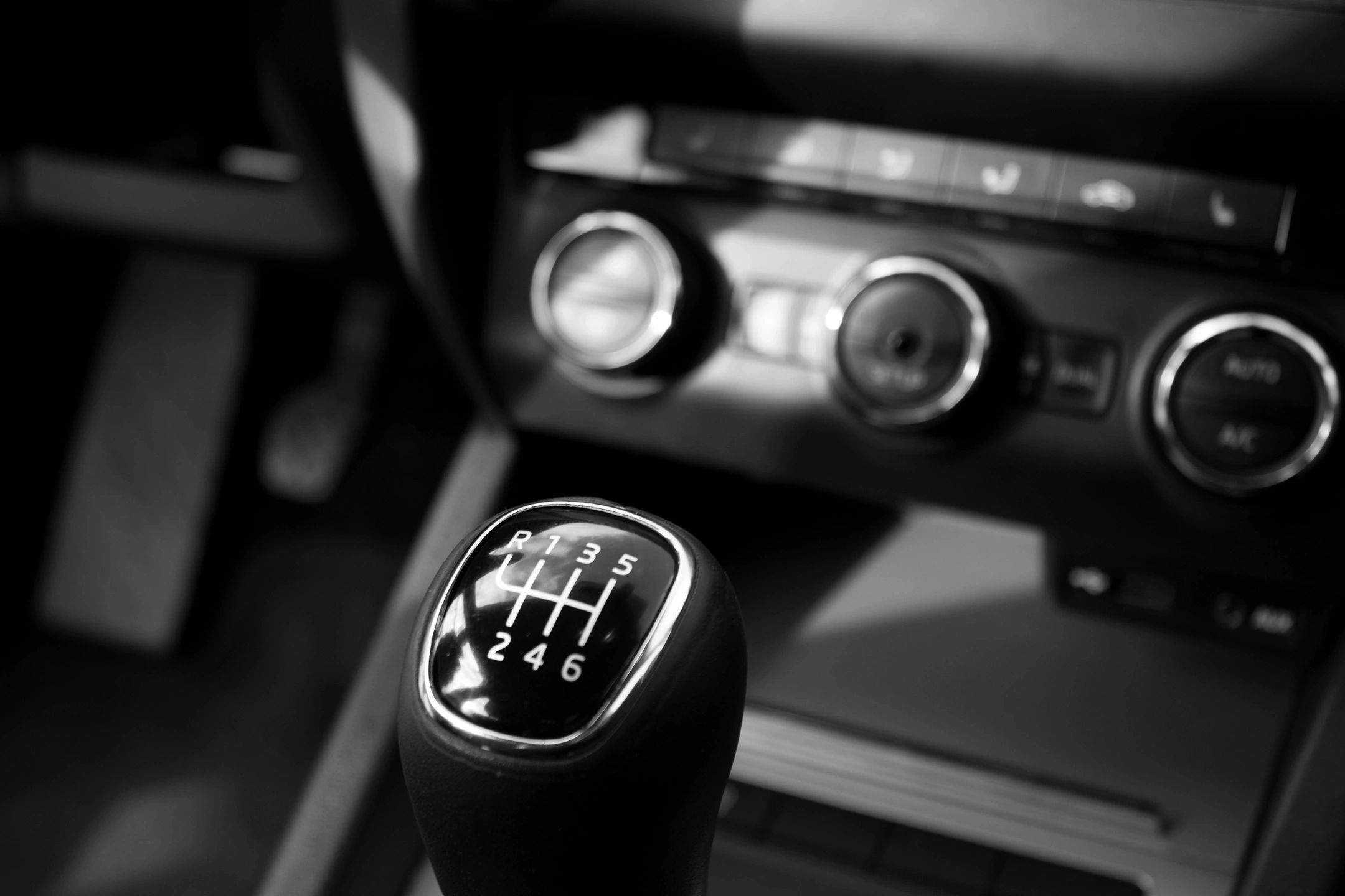 How Roof Racks, Tires, and Weight Affect Your MPG