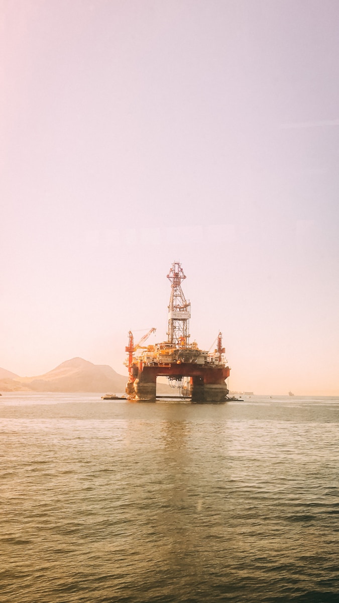 Top 10 Oil Countries by Reserves vs Actual Production in 2025